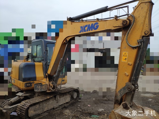 徐工 XE60D 挖掘机