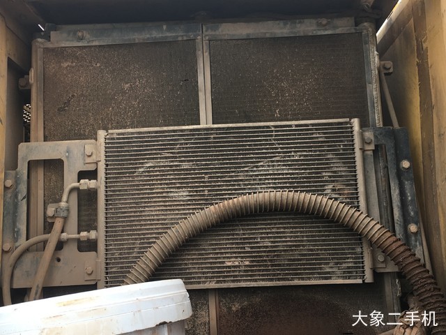 卡特彼勒 320C 挖掘机