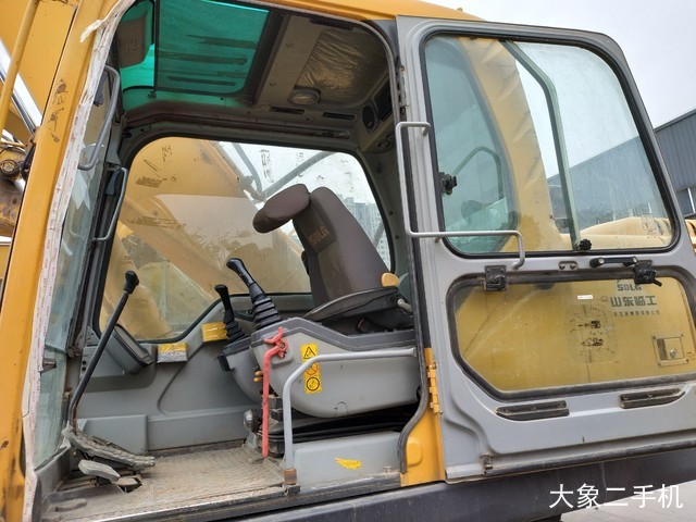 山东临工 LG6250 挖掘机