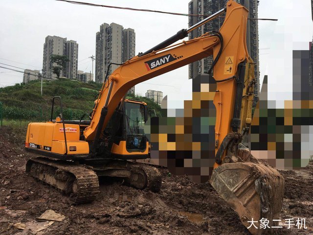 三一重工 SY135C-9 挖掘机