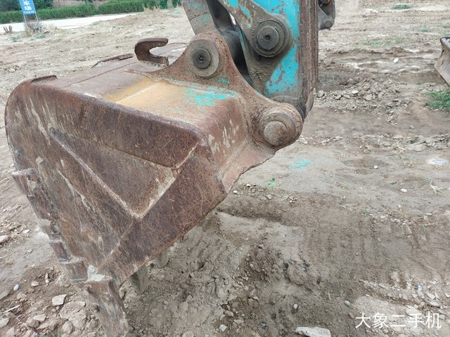 神钢 SK75-8 挖掘机