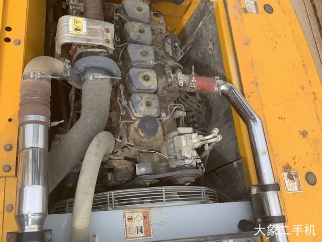 龙工 LG6225 挖掘机