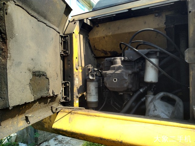 小松 PC240LC-8 挖掘机