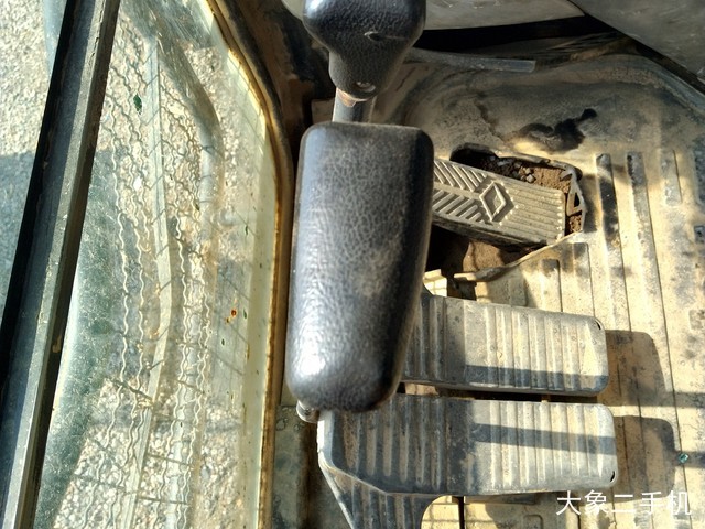 小松 PC240LC-8 挖掘机