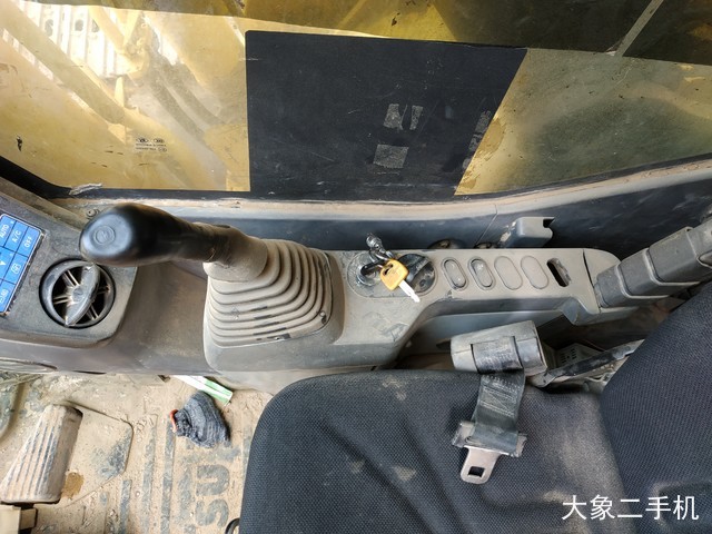 小松 PC240LC-8 挖掘机