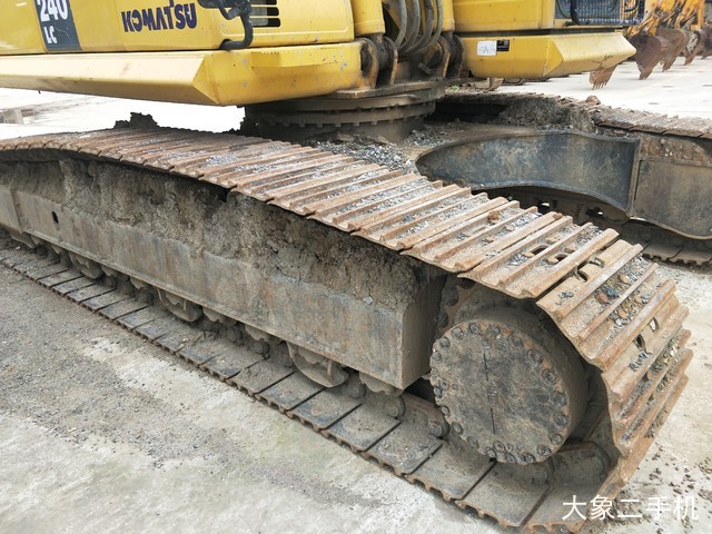 小松 PC240LC-8加长臂 挖掘机