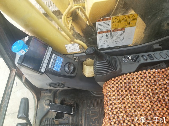 小松 PC240LC-8 挖掘机