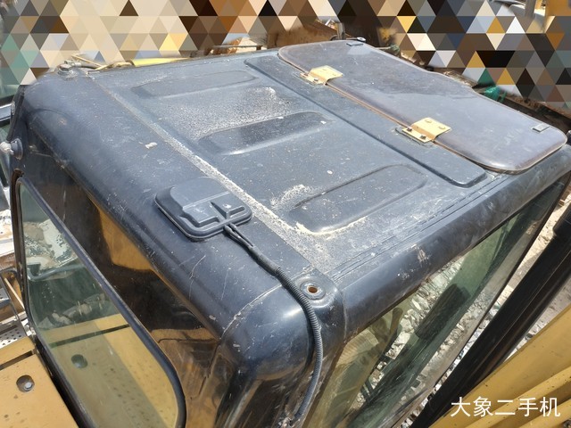 卡特彼勒 323DL 挖掘机