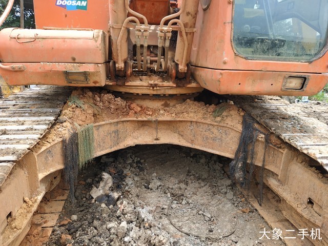 斗山 DH225LC-9 挖掘机