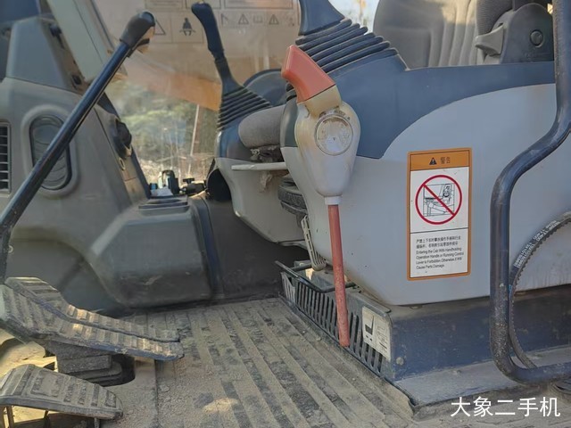 山重建机 GC208 挖掘机