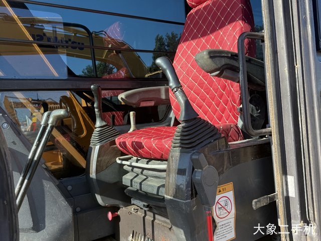 三一重工 SY65C 挖掘机