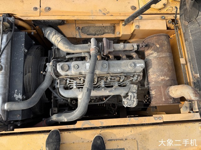 三一重工 SY215C-9 挖掘机
