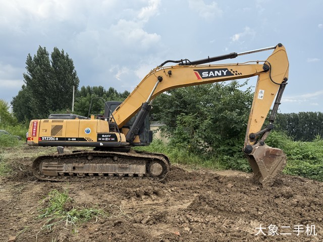 三一重工 SY235C-9 挖掘机
