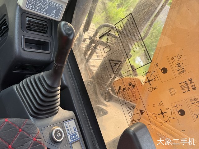 三一重工 SY245H 挖掘机