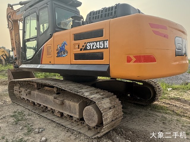 三一重工 SY245H 挖掘机