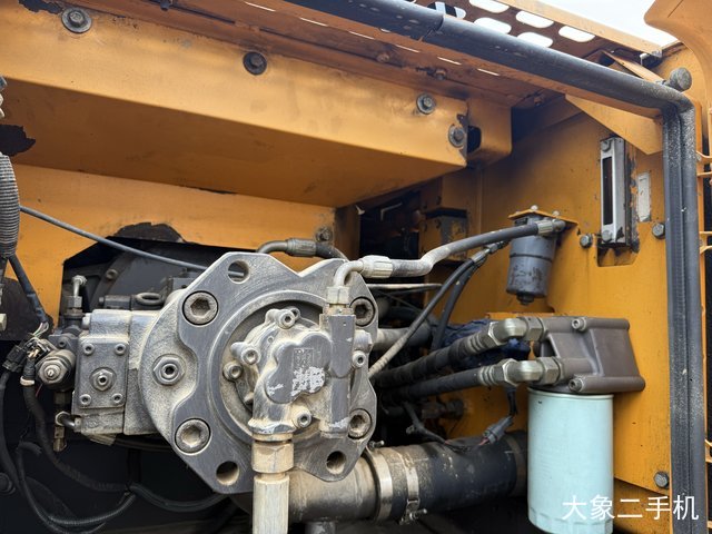 三一重工 SY235C-9 挖掘机