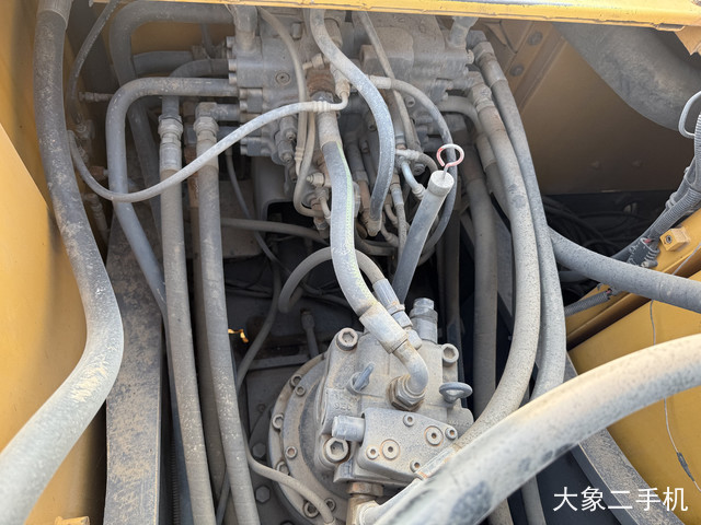 沃尔沃 EC210BLC 挖掘机