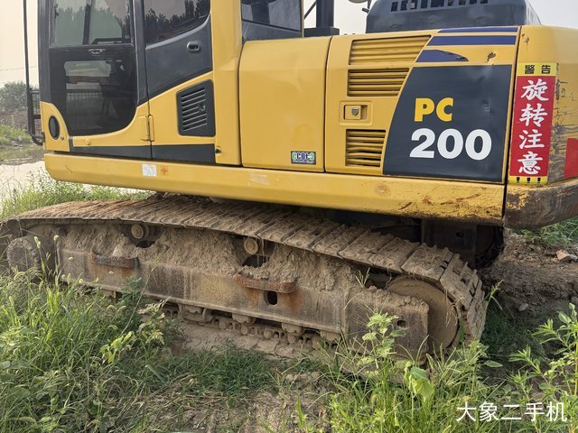 小松 PC200-8M0 挖掘机