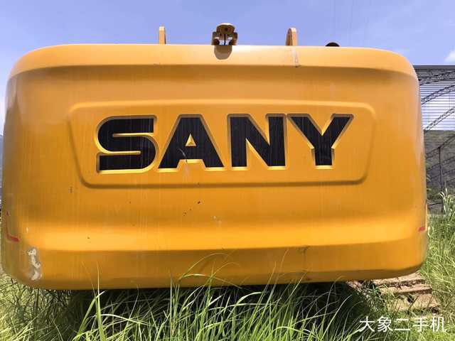 三一重工 SY375H 挖掘机
