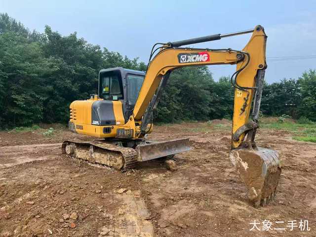徐工 XE60D 挖掘机