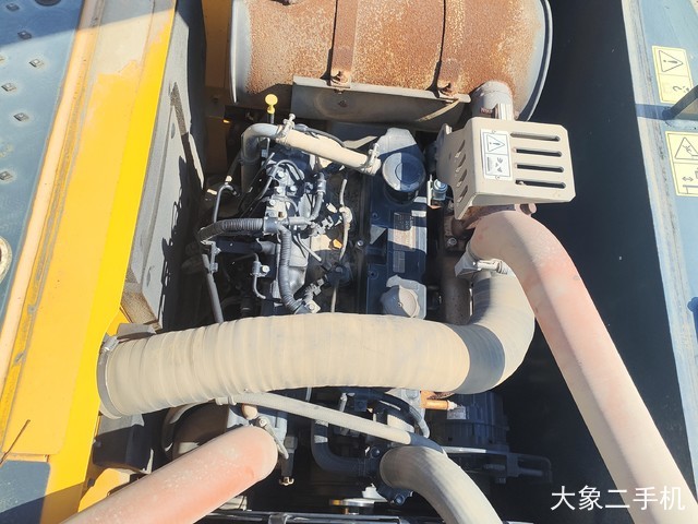 现代 R130VS 挖掘机