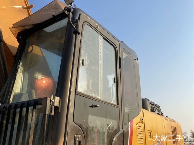 三一重工 SY305H 挖掘机