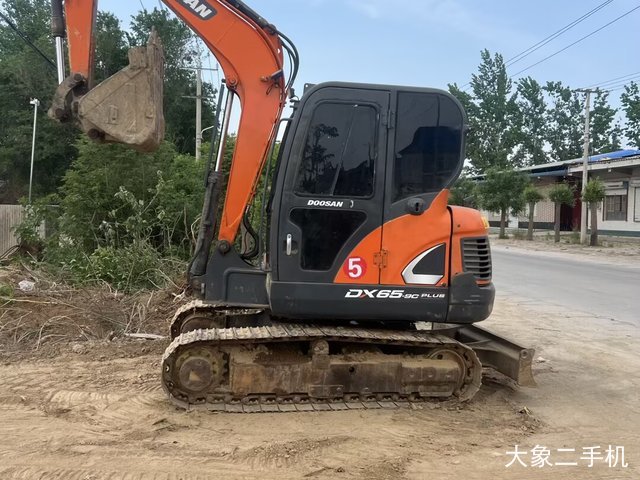 斗山 DH60 挖掘机