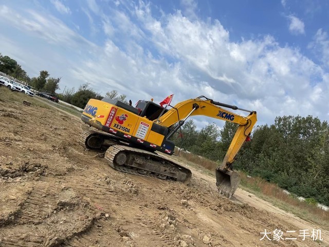 徐工 XE215D 挖掘机