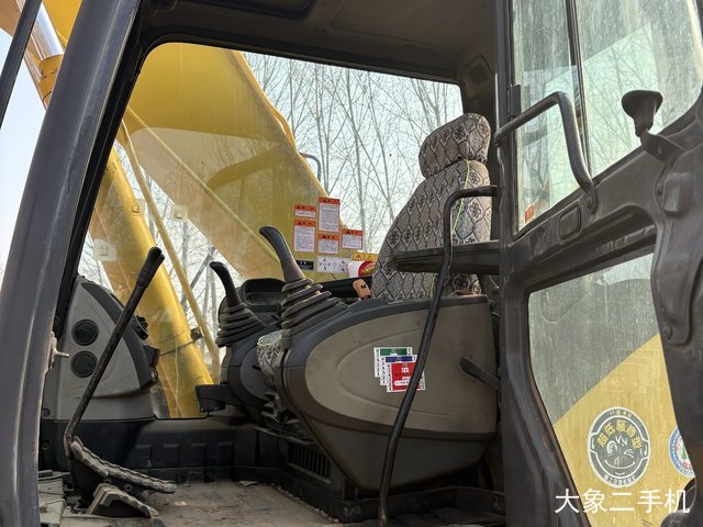 住友 SH210-5 挖掘机