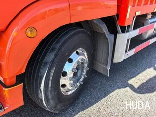 Truck Sinotruk SITRAK 290HP - 5