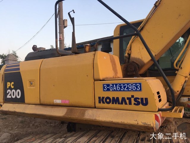 小松 PC200-8M0 挖掘机