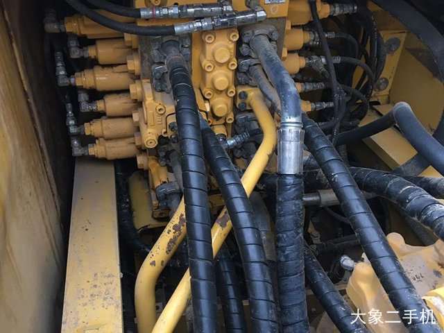 小松 PC200-8M0 挖掘机