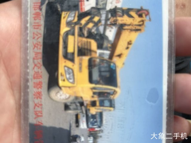 徐工 QY12 起重机