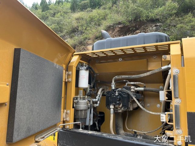 三一重工 SY215C-10 挖掘机