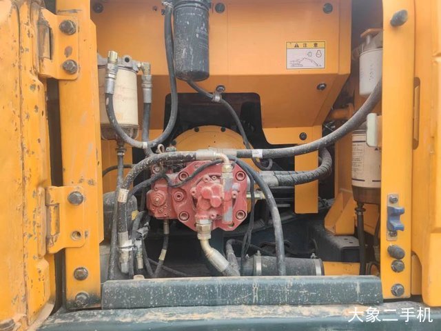 现代 130LVS 挖掘机