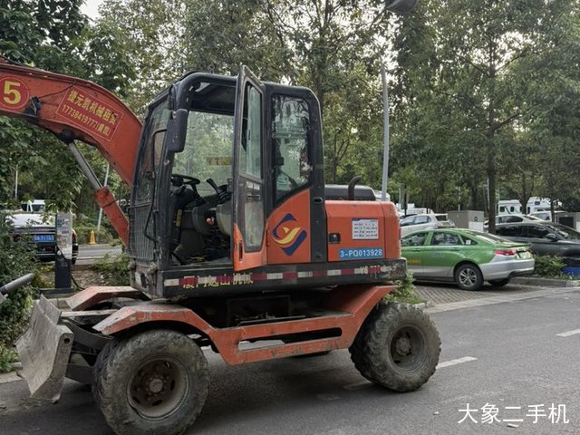 远山机械 YS775-8 挖掘机