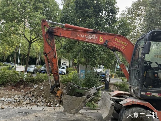 远山机械 YS775-8 挖掘机