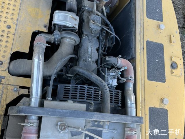 徐工 XE270DK 挖掘机