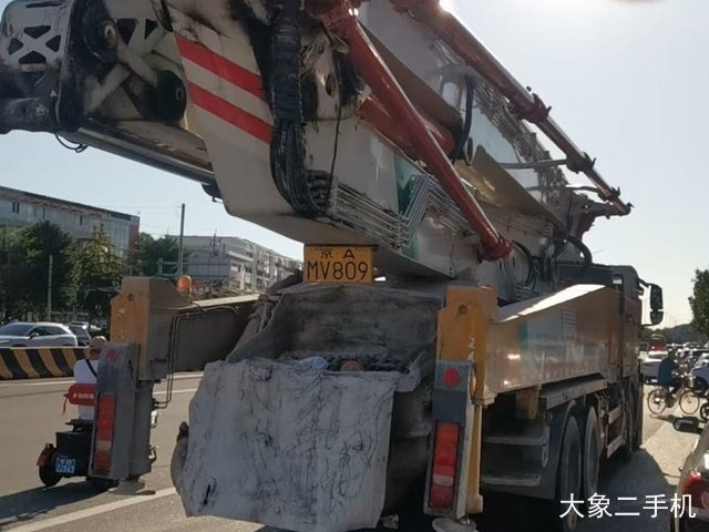 徐工 XZJ5260THB36-38 泵车