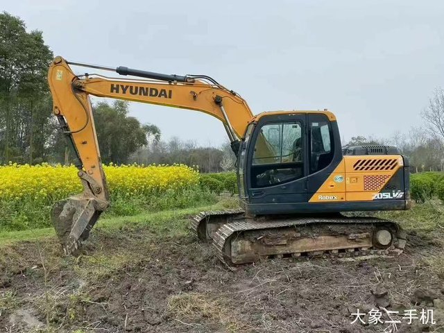 现代 R150LVS 挖掘机