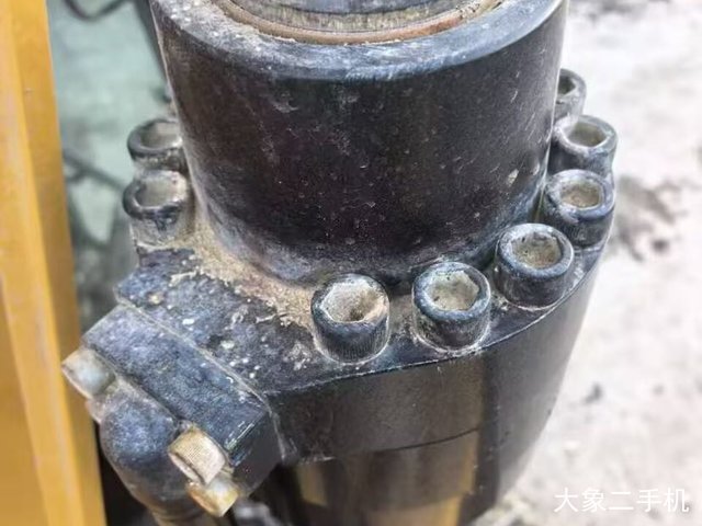 三一重工 SY215C-10 挖掘机