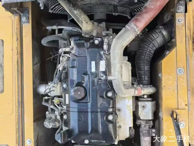 三一重工 SY215C-10 挖掘机