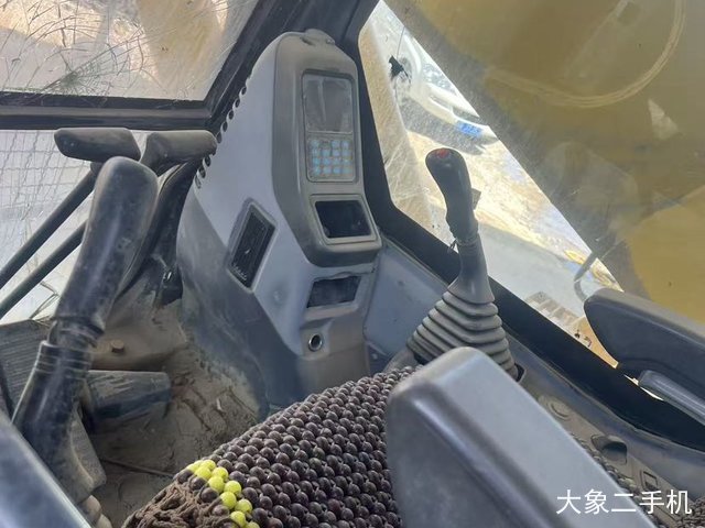 小松 PC35MR-2 挖掘机