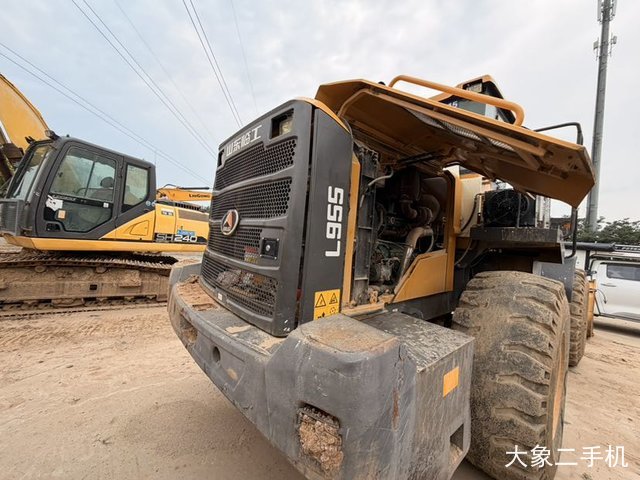 山东临工 L955F 装载机