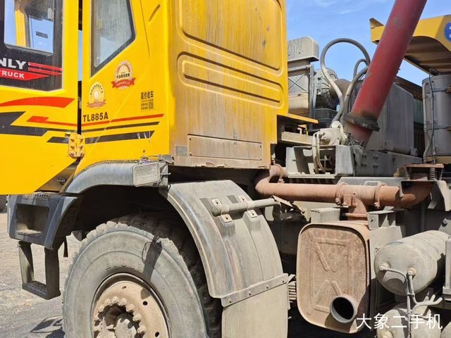 同力 TL875 非公路自卸车