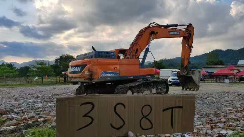 Doosan DX300LC-9C photo