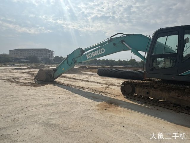 神钢 SK200-YN12 挖掘机