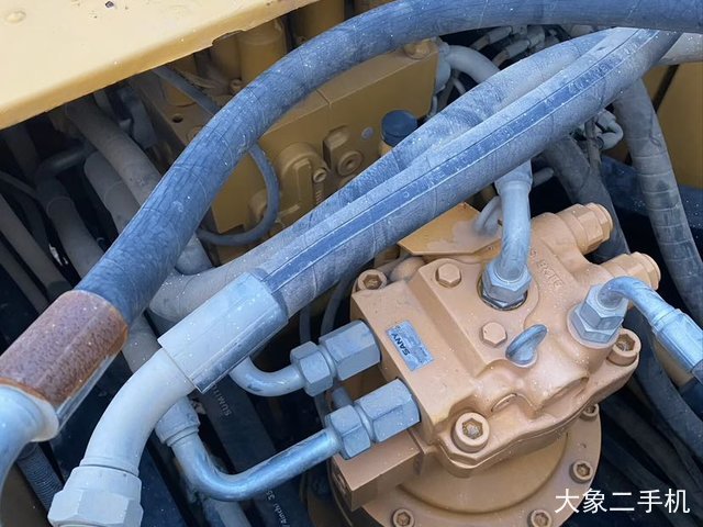 三一重工 SY215C 挖掘机