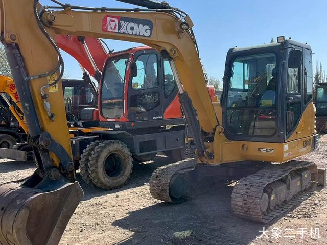 徐工 XE60 挖掘机