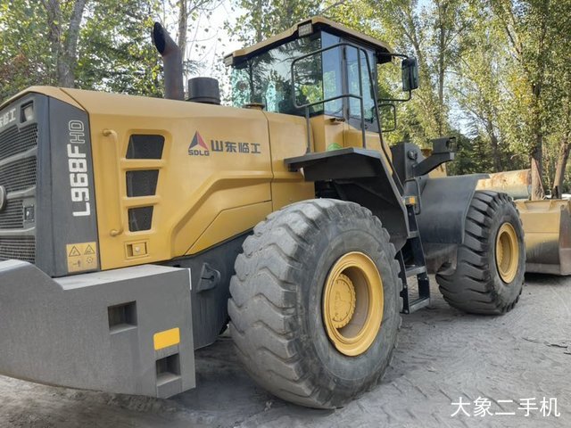 山东临工 L968F 装载机